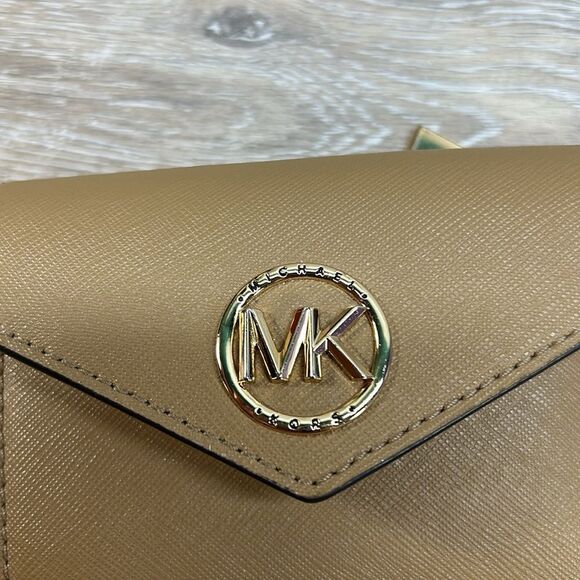 1008-18 Michael kors wallet - Picture 10 of 10